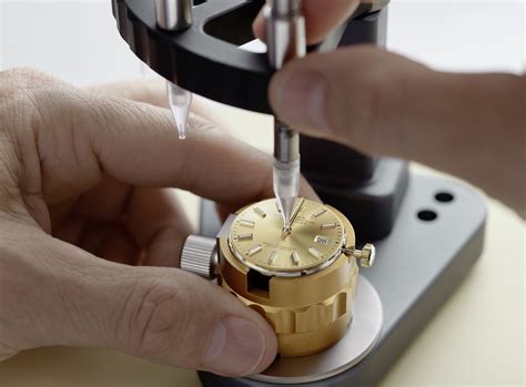 rolex atelier de restauration|Rolex world service workshop.